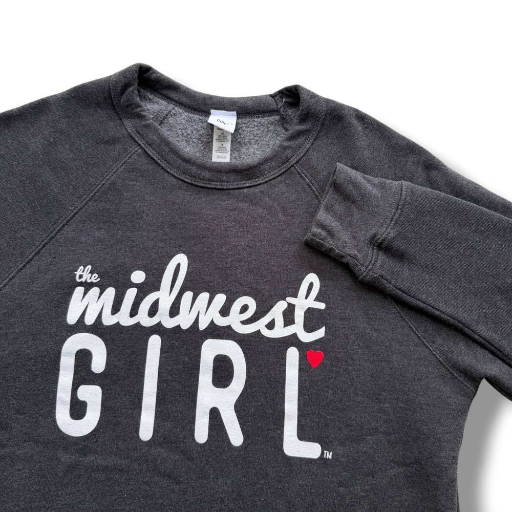 The Midwest Girl Sm Charcoal Gray Raglan Graphic Logo Fleece Crewneck Sweatshirt